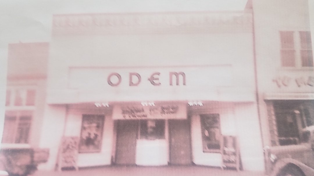The Odem building in 1937
